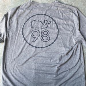 Mens Vineyard Vines Tee. Size M